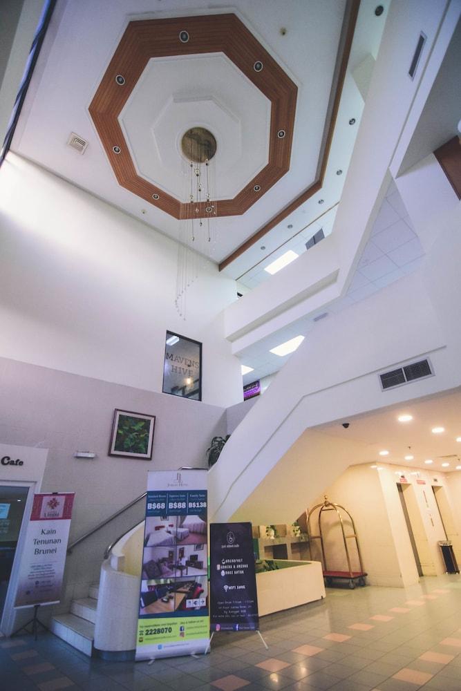 Jubilee Hotel Bandar Seri Begawan Exterior photo